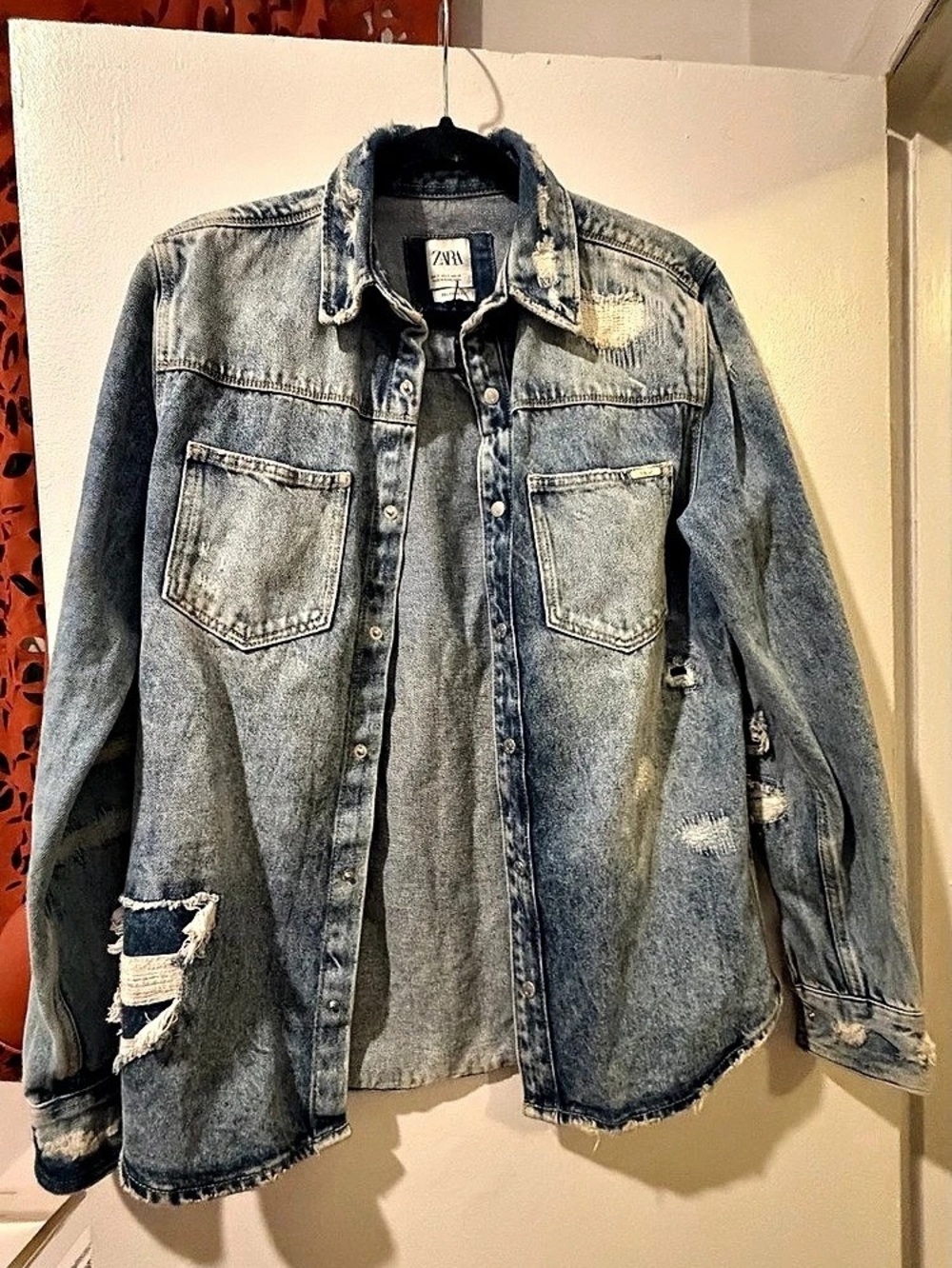 Zara Relaxed Fit Distressed Denim Jacket in Blue Size Medium